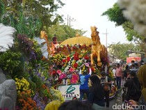 Antusiasme Warga Intip Persiapan Surabaya Vaganza 2026
