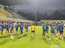 Persib Bandung Boyong 20 Pemain Hadapi PSM Makassar, Bojan Hodak Absen