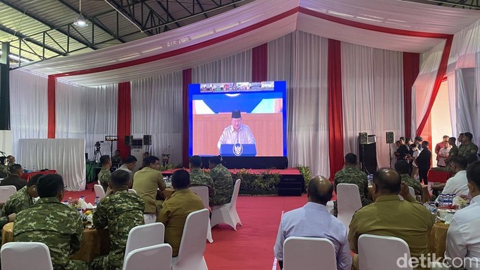 Presiden RI Prabowo Subianto saat meresmikan  KDKMP diseluruh Indonesia secara daring (Mhd Ilham Pradilla/detikSumut)