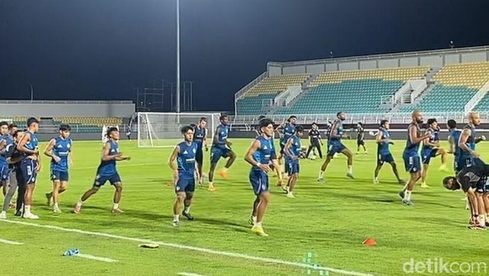 Pelatih Caretaker PSM Makassar, Ahmad Amiruddin menyiapkan 24 pemain untuk menjamu Persib Bandung.