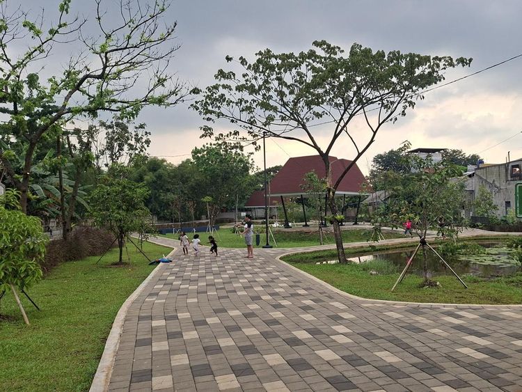 Potret RTH Kampung Kalibata, Spot Ramah Keluarga buat Long Weekend di Jakarta