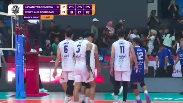 LavAni Transmedia mengalahkan DPUPR Alif Grobogan 3-0 di semifinal SBY Cup 2026. LavAni melawan Perumda PDAM Tirta Bhagasasi di final.