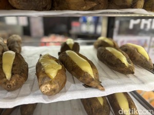 Rebutan Ubi Cilembu Cream Cheese di AEON, Ternyata Begini Rasanya!