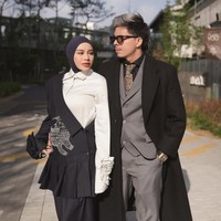 Kompak pamerkan gaya stylish dan kemesraan keduanya, penampilan Atta dan Aurel banjir pujian. Elegant banget, tulis salah satu komentar. Cakep banget Masya Alloh, komentar lain. Foto: Instagram/@aurelie.hermansyah