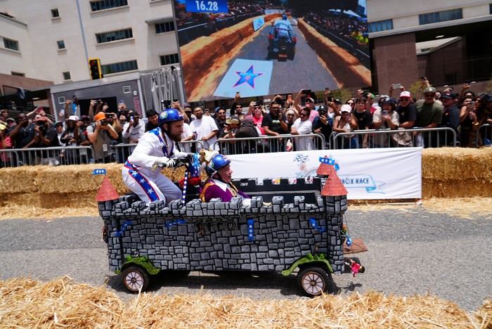 A competitor drives his homemade vehicle without an engine during the Red Bull Soapbox race in Los Angeles, California, U.S., May 16, 2026. REUTERS/Arafat Barbakh