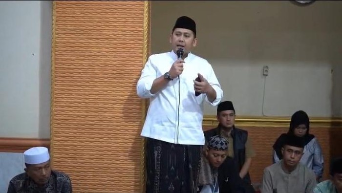 Bupati Merangin M Syukur saat jalankan Progran Subling sambil dapat menyapa warga