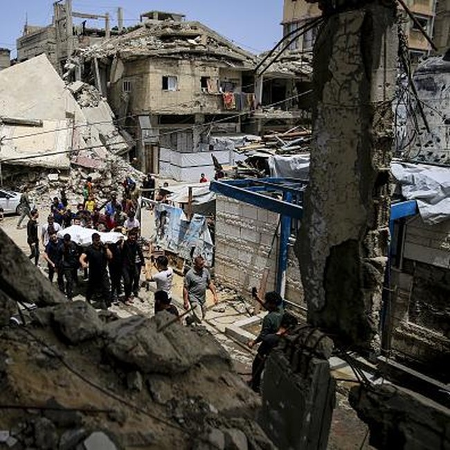Dua Warga Palestina Korban Serangan Drone Israel Dimakamkan di Gaza