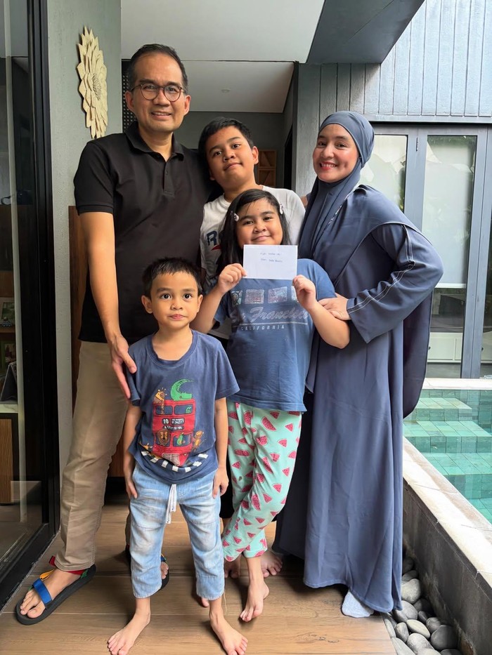 Intan Nuraini jalani ibadah haji tahun ini.