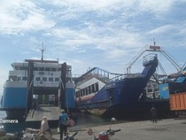 KMP Samudra Utama Kandas di Gilimanuk, Antrean Kendaraan Mengular 1,6 Km