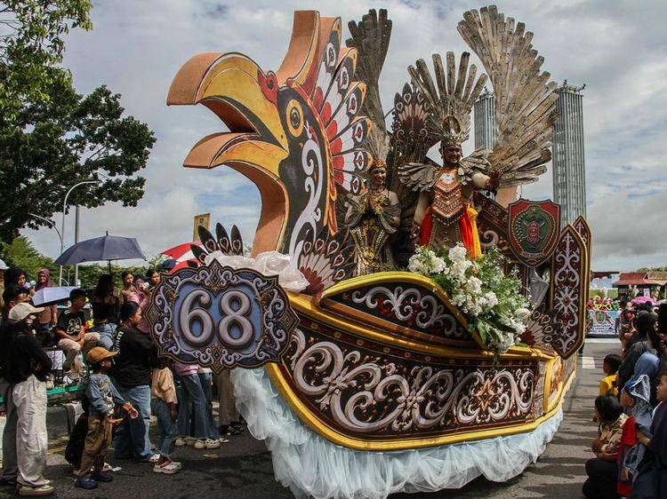 Karnaval Isen Mulang 2026 Tampilkan Keberagaman Budaya Kalteng