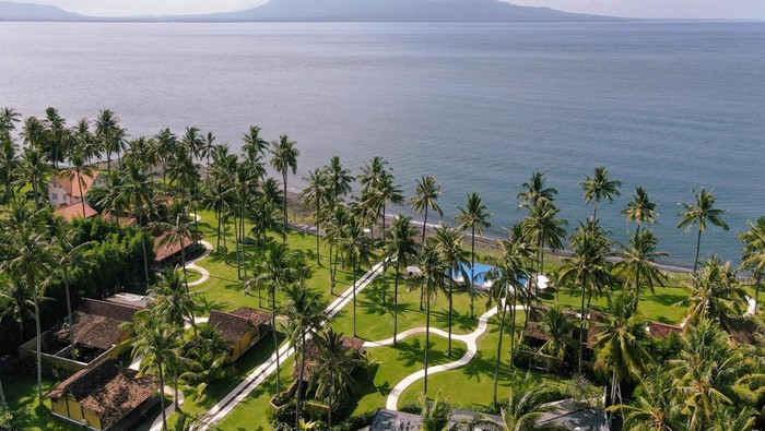 Lonjakan wisatawan selama libur panjang membuat sejumlah hotel dan penginapan di Banyuwangi mencatat okupansi hingga 100 persen. Mayoritas tamu berasal dari luar kota dan luar daerah.