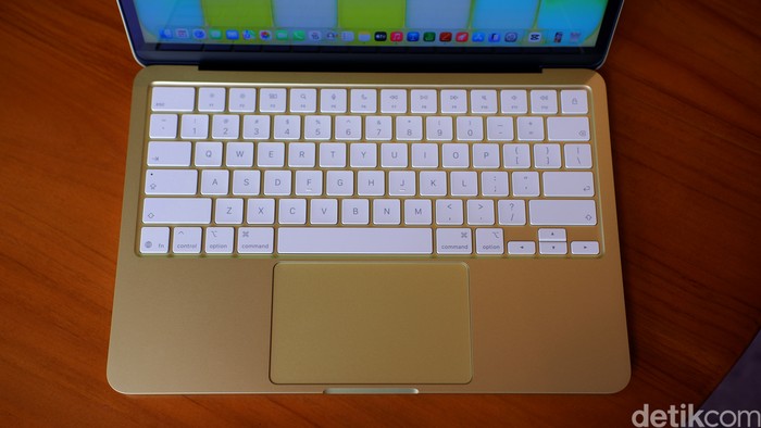Unboxing MacBook Neo: Laptop Apple Rp 10 Jutaan Warna Citrus Bikin Kepincut