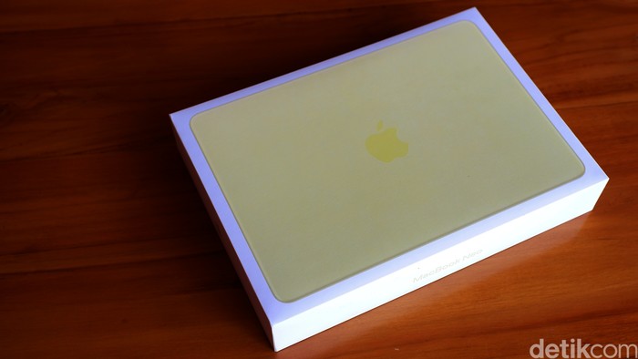 Unboxing MacBook Neo: Laptop Apple Rp 10 Jutaan Warna Citrus Bikin Kepincut