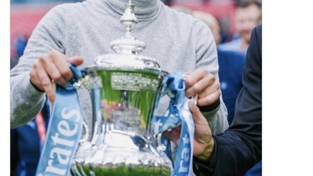 Piala ke 20 untuk bos kami, tulis akun Manchester City. Foto: X.com