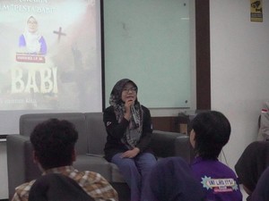Nobar Pesta Babi Bareng Dosen di ITS-UWG
