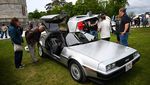 Ratusan Mobil Klasik Ramaikan Lulworth Castle