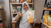 Awalnya Usaha Sampingan, Eks Buruh Pabrik Sukses Jual Jajanan Khas Betawi