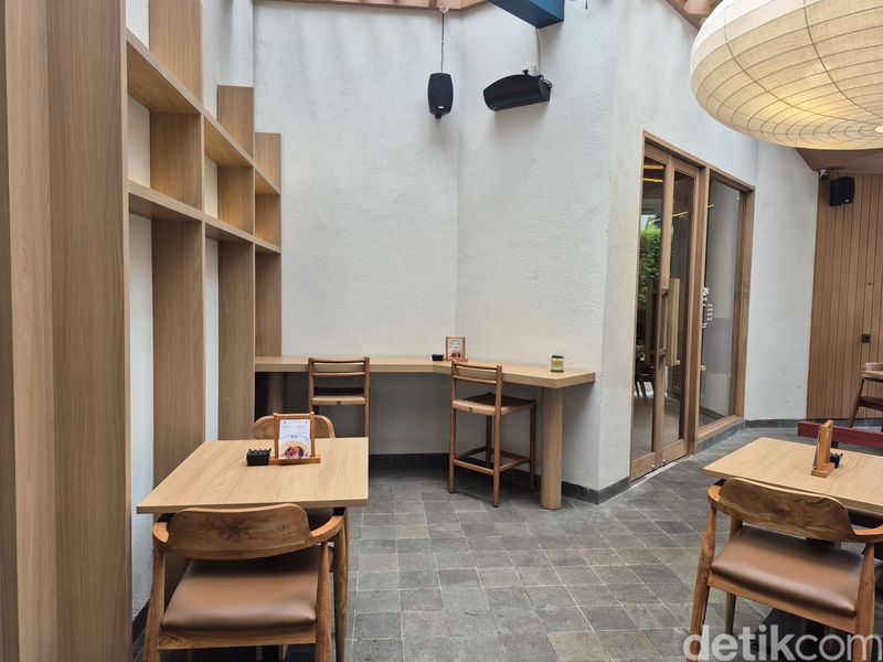 Restoran Zuzu Ramen & Izakaya di SCBD Park, Jakarta Selatan.