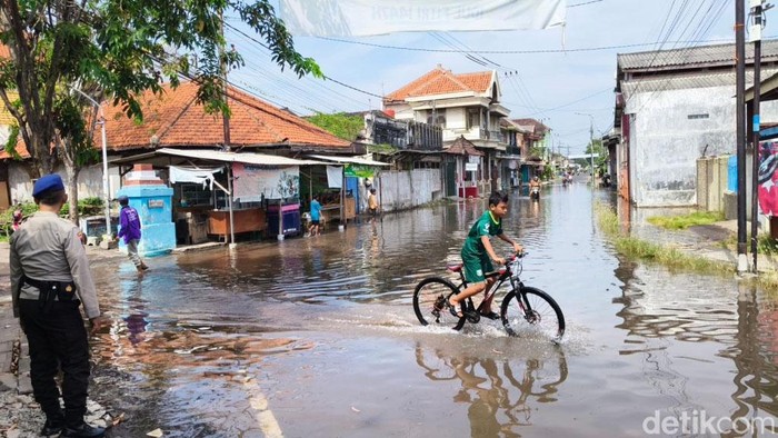 Banjir rob di Pasuruan