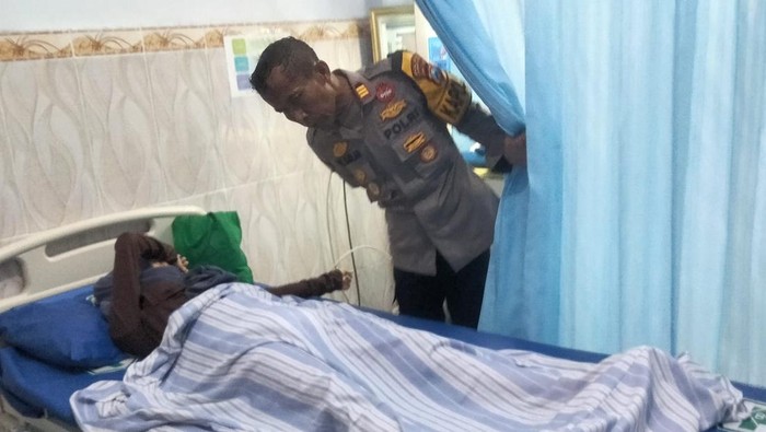 P,  pelajar SMP ibu bayi yang dibuang di teras rumah warga Desa Sawiji, Jogoroto, Jombang saat menjalani perawatan