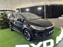 BYD Indonesia Jawab Rumor Harga M6 DM Rp 300 Jutaan