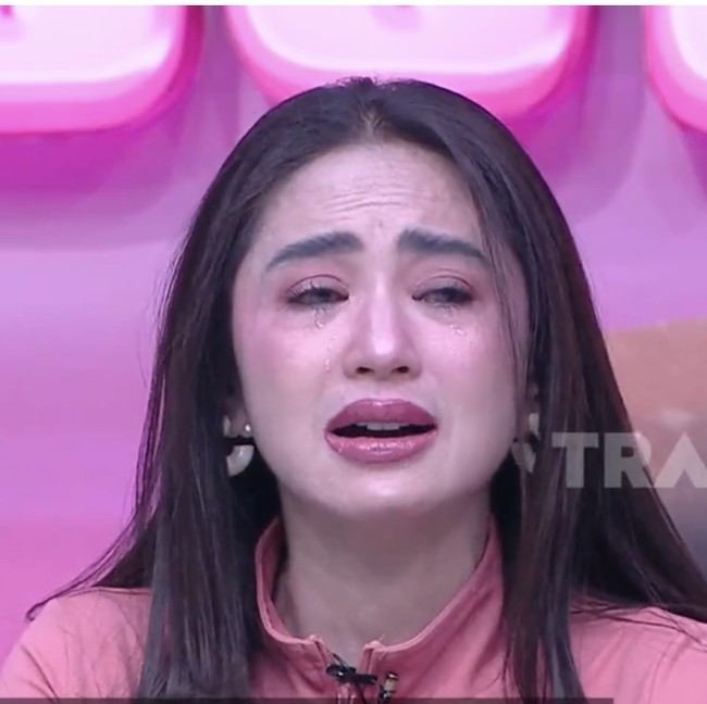 Tangis Dewi Perssik Bahas Masalah dengan Aldi Taher soal Anak