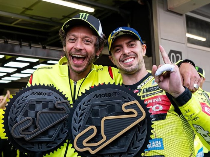 Fabio Di Giannantonio rayakan kemenangan MotoGP Catalunya bareng Valentino Rossi