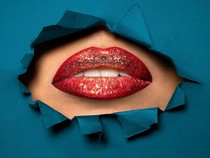 Bibir Berkedut Terus Pertanda Apa? Ini Mitos, Fakta, dan Cara Mengatasinya