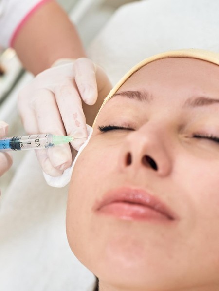 Review Glass Skin Treatment yang Bisa Buat Wajah Glowing dan Plumpy