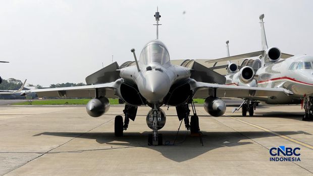 Jet tempur Multi-Role Combat Aircraft (MRCA) Rafale di Lanud Halim Perdana Kusuma, Jakarta, Senin (18/5/2026). (CNBC Indonesia/Muhammad Sabki) Jet tempur Multi-Role Combat Aircraft (MRCA) Rafale di Lanud Halim Perdana Kusuma, Jakarta, Senin (18/5/2026). (CNBC Indonesia/Muhammad Sabki)