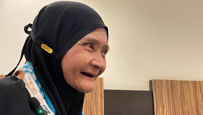 Jumaria, jemaah haji asal Maros yang menjadi ikon haji 2026.