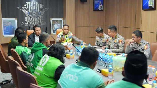 Kakorlantas Polri Irjen Agus Suryonugroho menerima audiensi perwakilan pengemudi ojek online (ojol) asal Jambi.