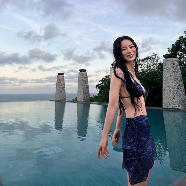 Cantiknya Lim Ji Yeon Pamer Foto di Bali, Disangka Liburan Bareng Lee Do Hyun