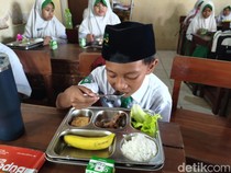 Sosok Siswa SD di Sidoarjo yang Kirim Surat Terima Kasih MBG ke Prabowo