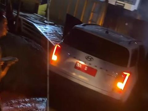 Mobil dinas Wagub Sumbar yang mengalami kecelakaan (Tangkapan layar akun Instagram Wagub Sumbar Vasko)