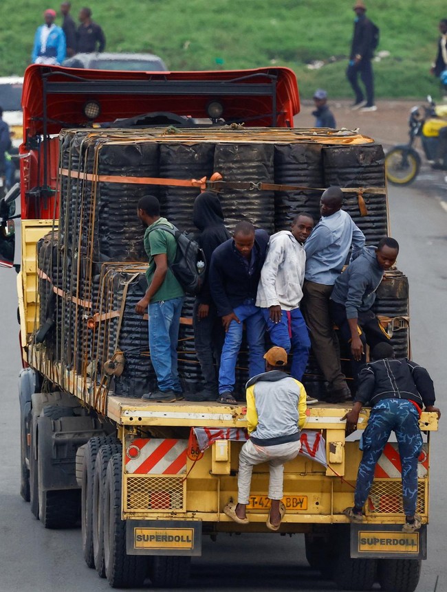 Mogok Transportasi Lumpuhkan Nairobi, Ribuan Penumpang Terlantar