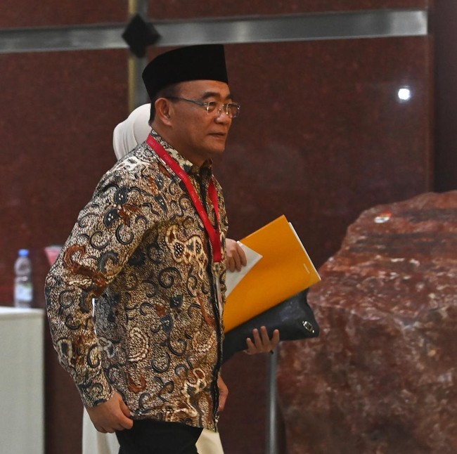 Potret Muhadjir Effendy Penuhi Panggilan KPK Terkait Kasus Kuota Haji