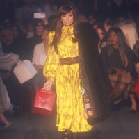 Dalam unggahan foto di Instagram, Paris mengaku tampil di runway Gucci merupakan mimpinya yang jadi nyata. Foto: Instagram/@parishilton