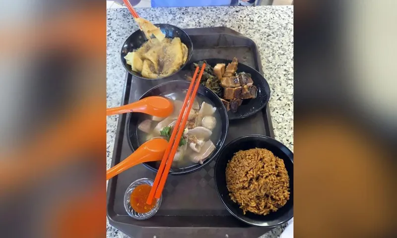 Pelanggan heran kena biaya ekstra Cuma Minta Mangkuk Kecil, Pelanggan Ini Heran Kena Biaya buat Ongkos Cuci