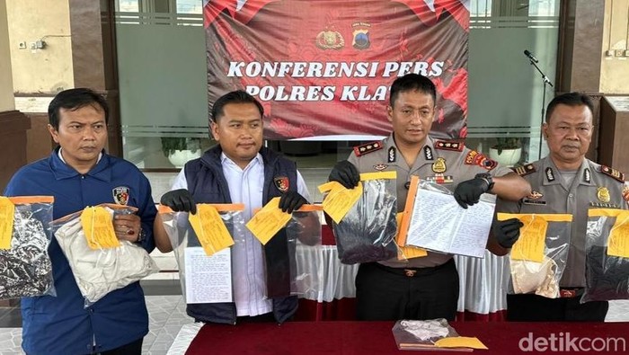 Konferensi pers kasus pencabulan ayah kandung di Polres Klaten.