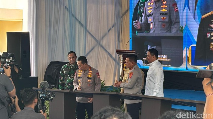 Peresmian Aspol Paneluan di Samarinda oleh Kapolri Jenderal Polisi Listyo Sigit Prabowo.