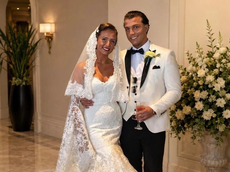 Potret Putri Petinju Tyson Fury Jadi Pengantin di Usia 16, Menikah Pakai Crocs