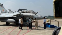 Prabowo Serahkan 6 Pesawat Rafale hingga Misil Buatan Prancis ke TNI