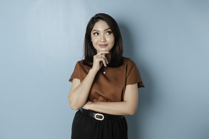 11 Ciri Perempuan Cerdas dengan IQ Tinggi Menurut Penelitian