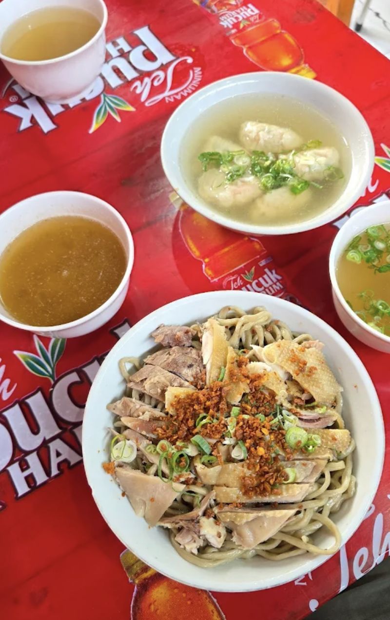 5 Kuliner Jakarta Barat yang Cocok untuk Makan Siang, Ada Bakmi Legend!