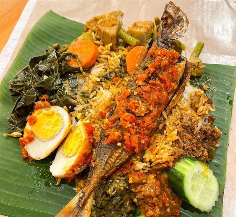 5 Restoran Indonesia Paling Laris di Sydney, Menunya Sukses Bikin Lapar! 5 Restoran Indonesia Paling Laris di Sydney, Menunya Sukses Bikin Lapar!