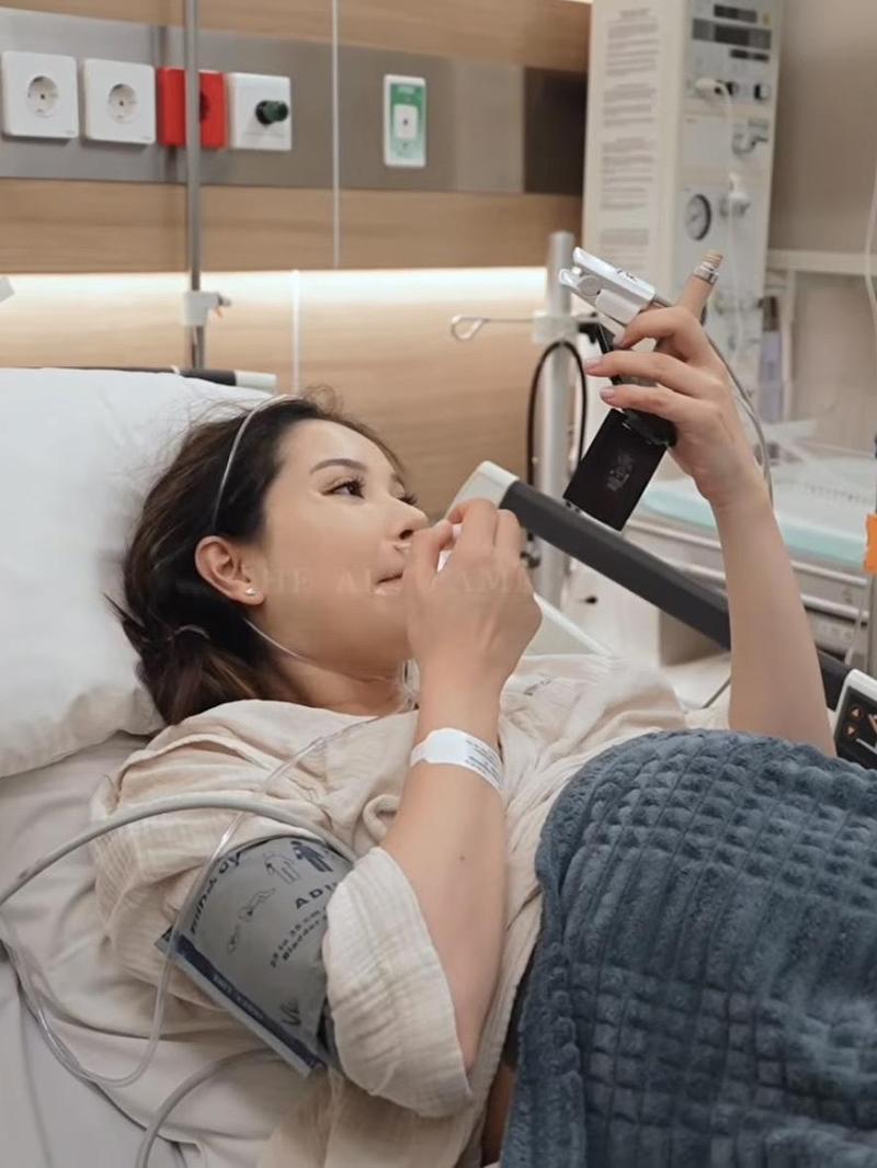Momen Centil Alyssa Daguise di Tengah Lahiran, Santai Makeup saat Pembukaan 5