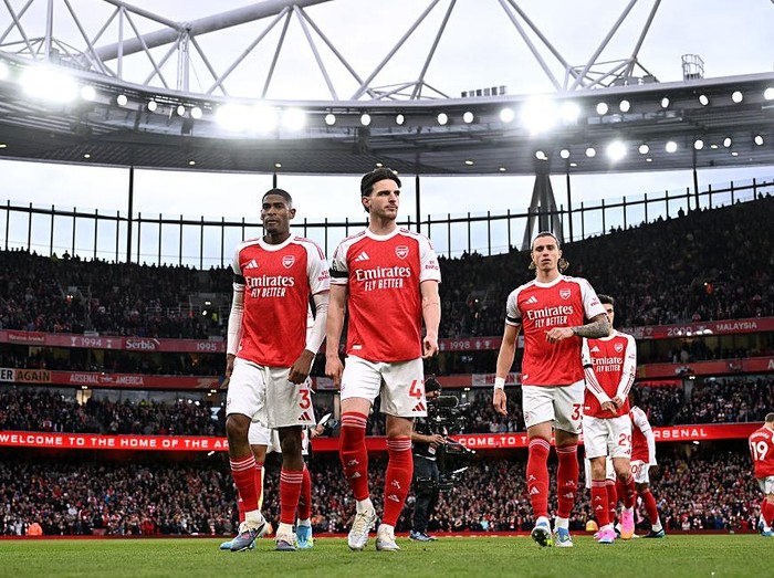 LONDON, ENGLAND - MAY 18: Cristhian Mosquera, Declan Rice and Riccardo Calafiori of Arsenal look on prior to the Premier League match between Arsenal and Burnley at Emirates Stadium on May 18, 2026 in London, England. (Photo by David Price/Arsenal FC via Getty Images)