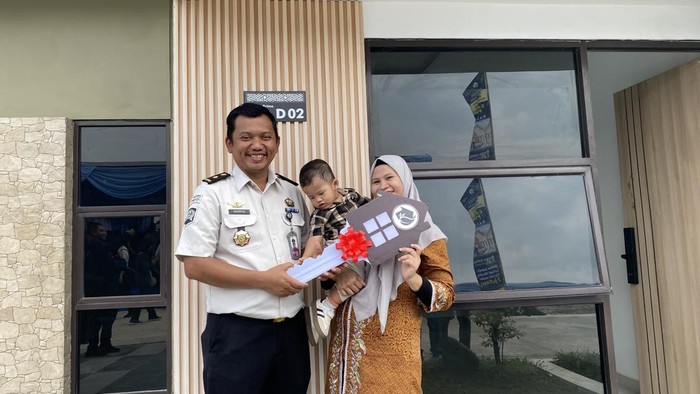 ASN Lapas Kelas 1 Tangerang, Rahardjo Sudarmono, mengaku senang setelah membeli rumah melalui aplikasi Star Sinergi (Devi/detikcom)