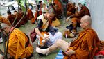 Biksu Lintas Negara Tempuh 660 Km Jalan Kaki ke Borobudur